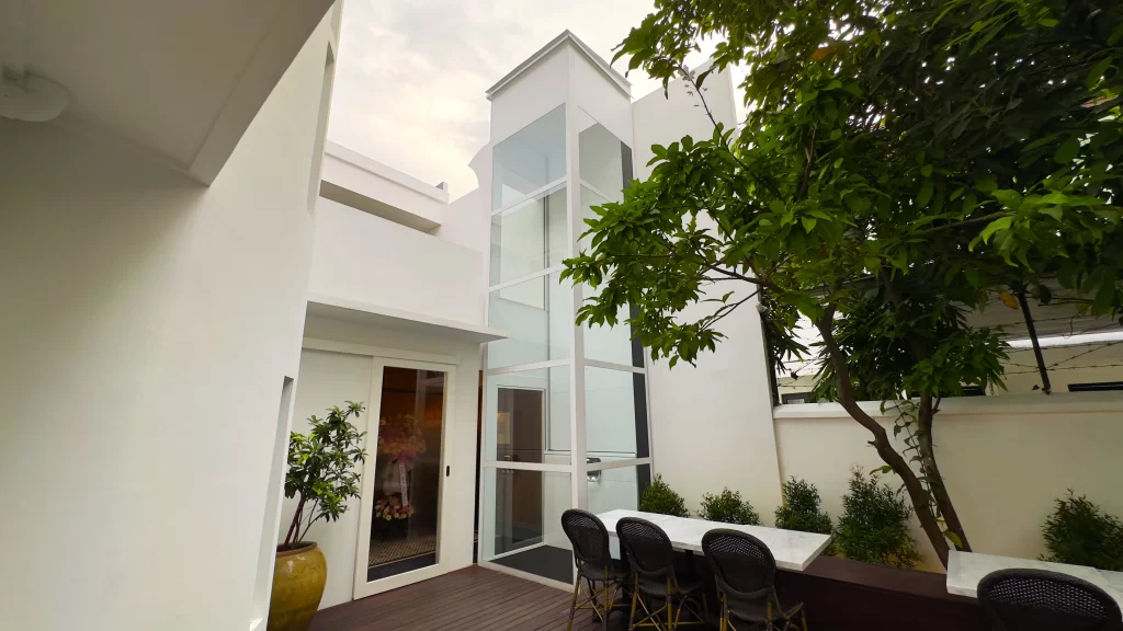 Lift Kalea untuk Ruko dan TownHouse 5 Kosmos K60 Dominica Restaurant
